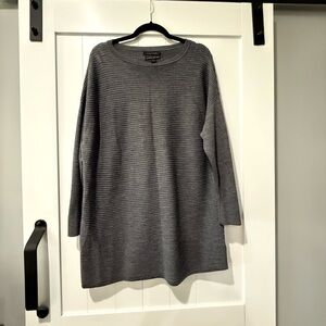 Tahari Long Sleeve Gray Dress